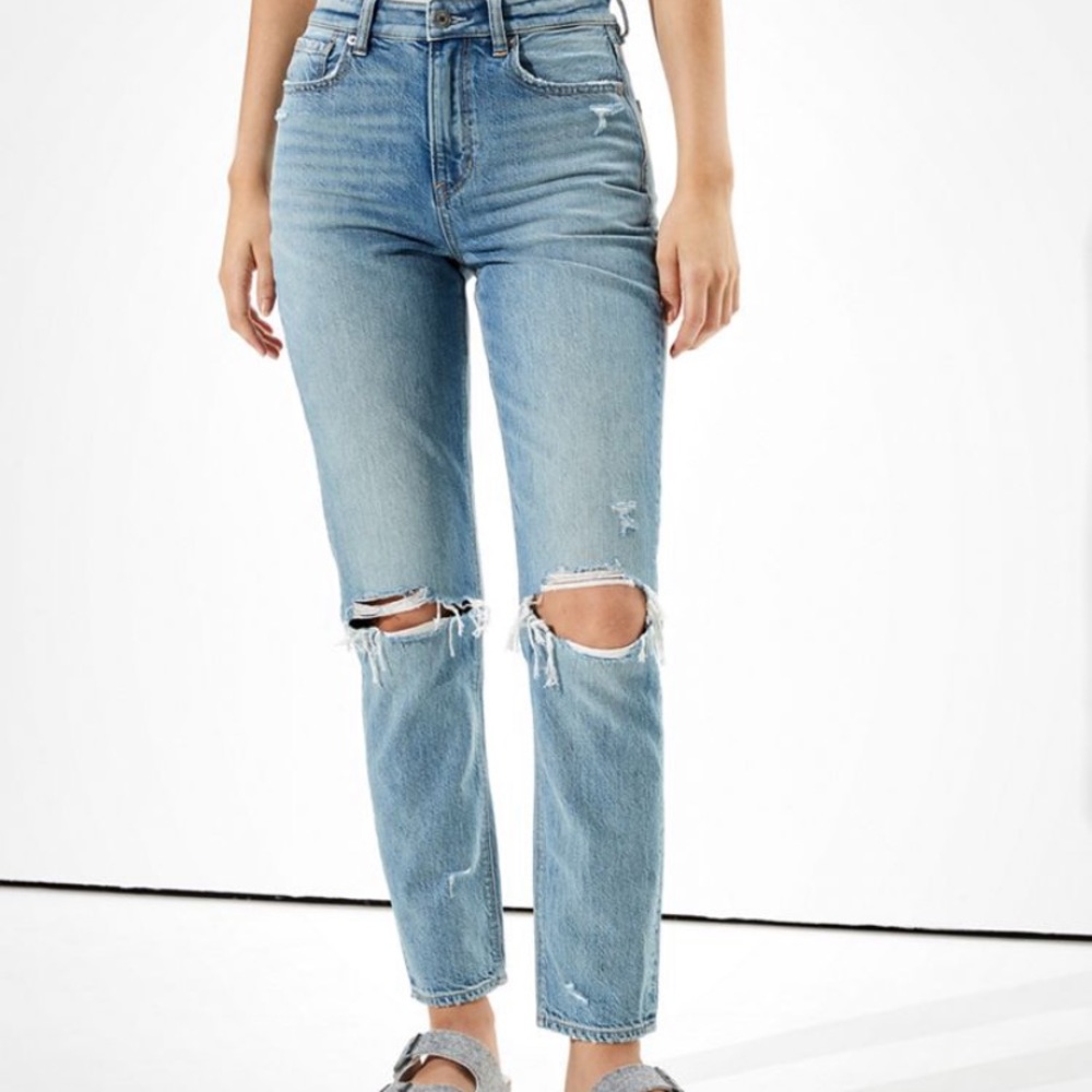 American Eagle mom jeans